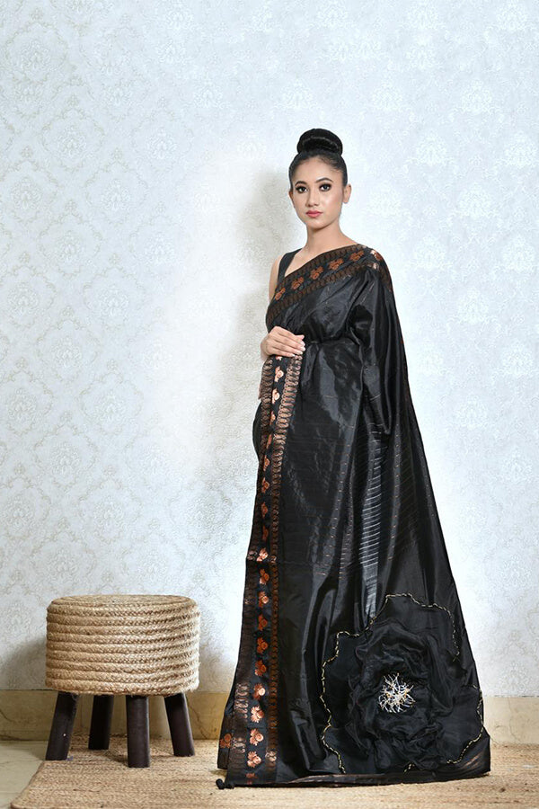 ZED BLACK SAREE WITH JARI BORDAR