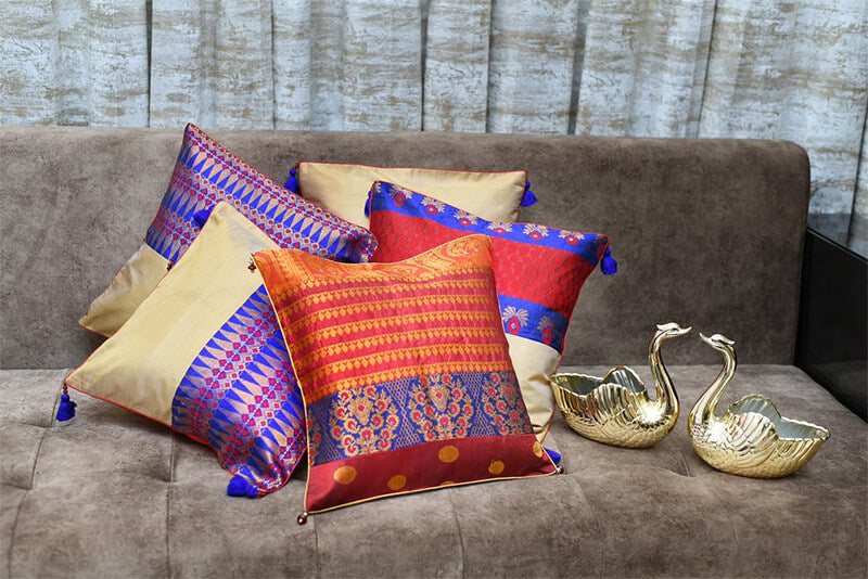 RED & BLUE CUSHION COVER