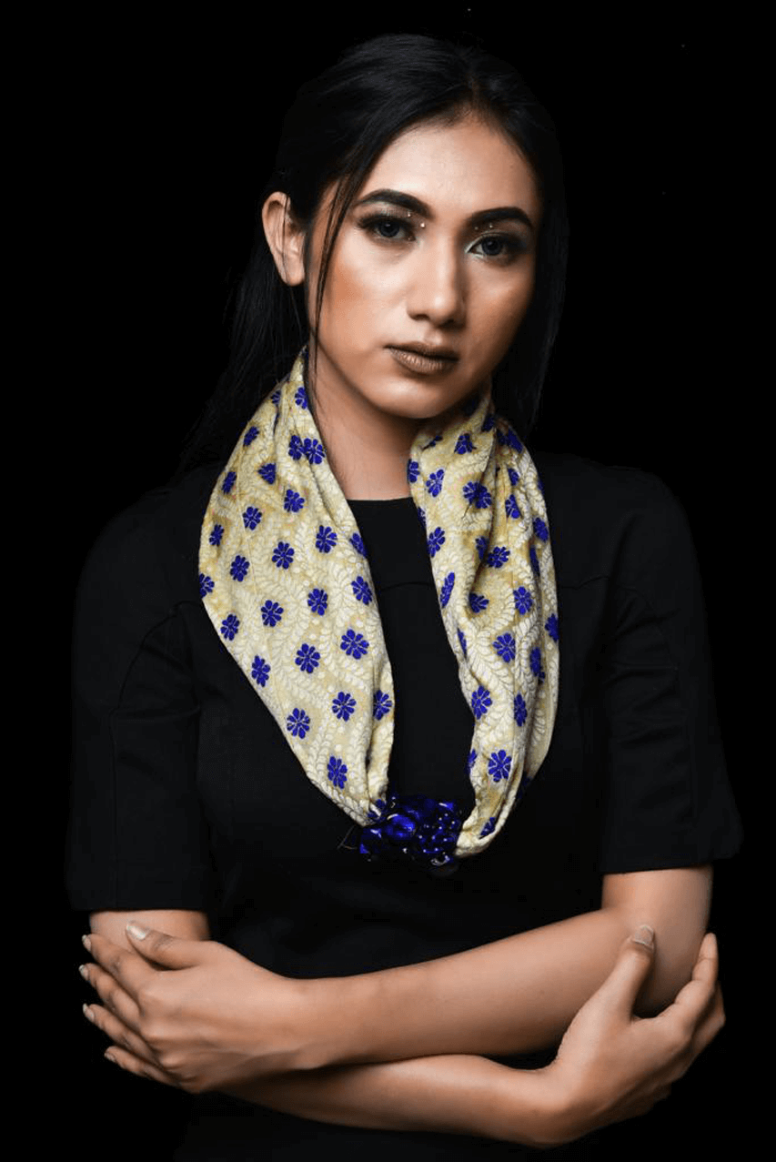 Neck Piece (Yellow, Blue)